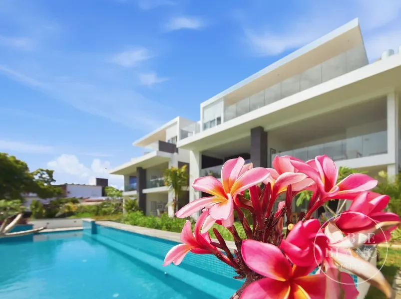 Myra – Beach Access Apartment (Secure Residence) – Cap Malheureux